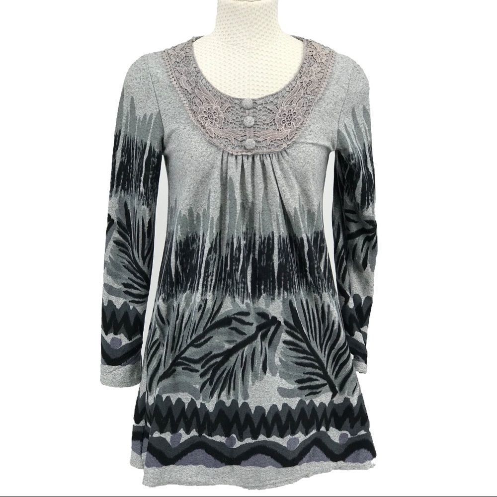 By deep Los Angeles dress